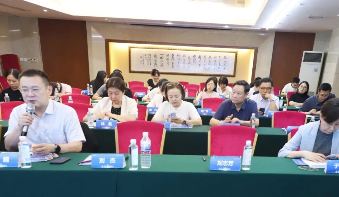 聚力学术前沿 精进肿瘤诊疗——济南血液病医院深度参与省医药教育协会2026年会肺癌分论坛